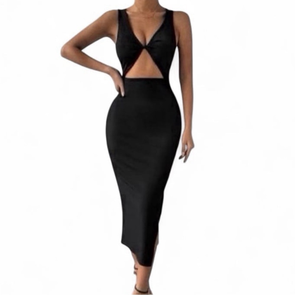 SHEIN Black Cut Out Twist Front Maxi Dress
